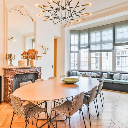 Exceptional Flat Heart Of The 16th Arrondissement Appartamento